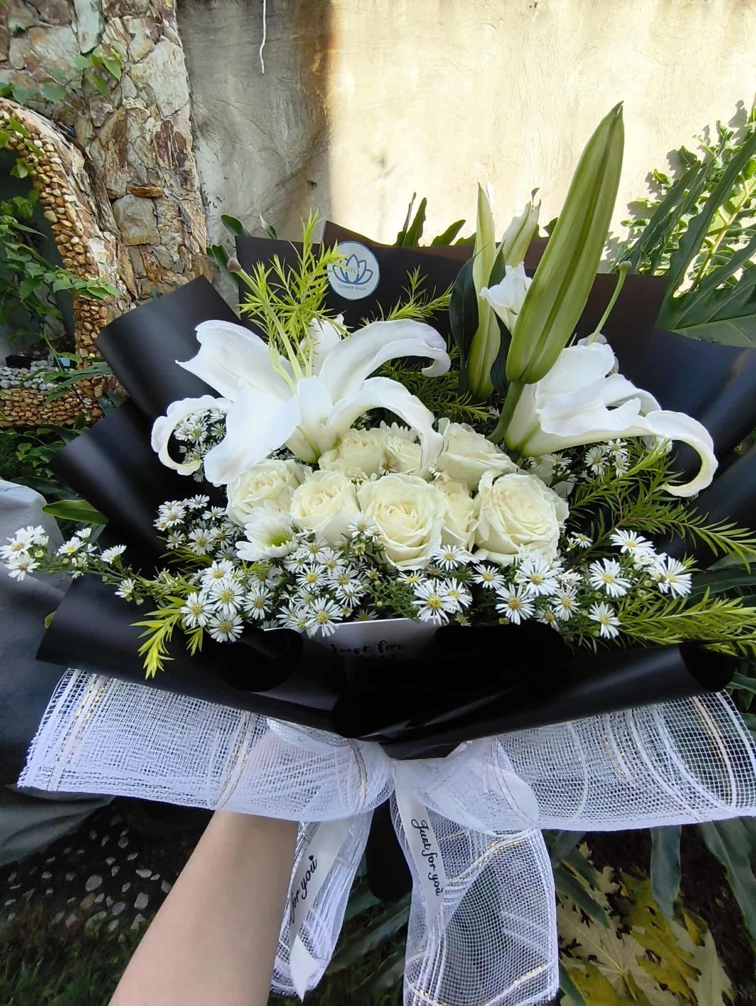32 arrangement detail